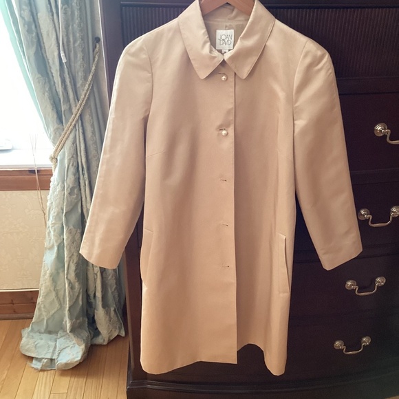 Joan and David Trench Coat Size Medium, fits like a small - Picture 14 of 14